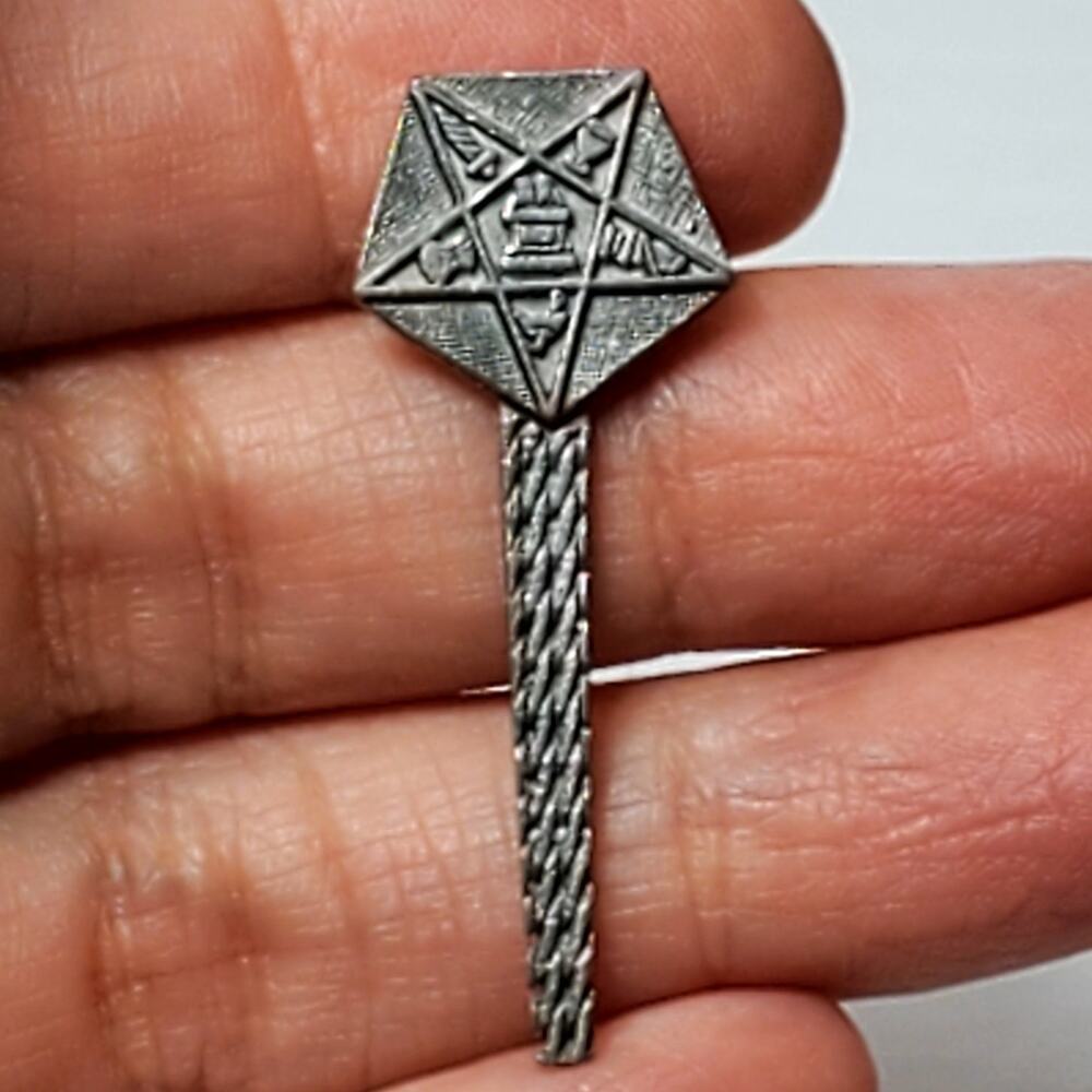 Emblem of The Order of the Eastern Star 1.5" Woman Fraternal Masonic
